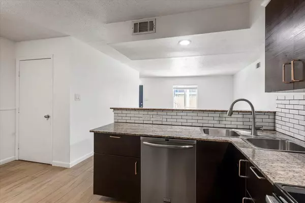 Austin, TX 78757,1904 Hearthstone DR