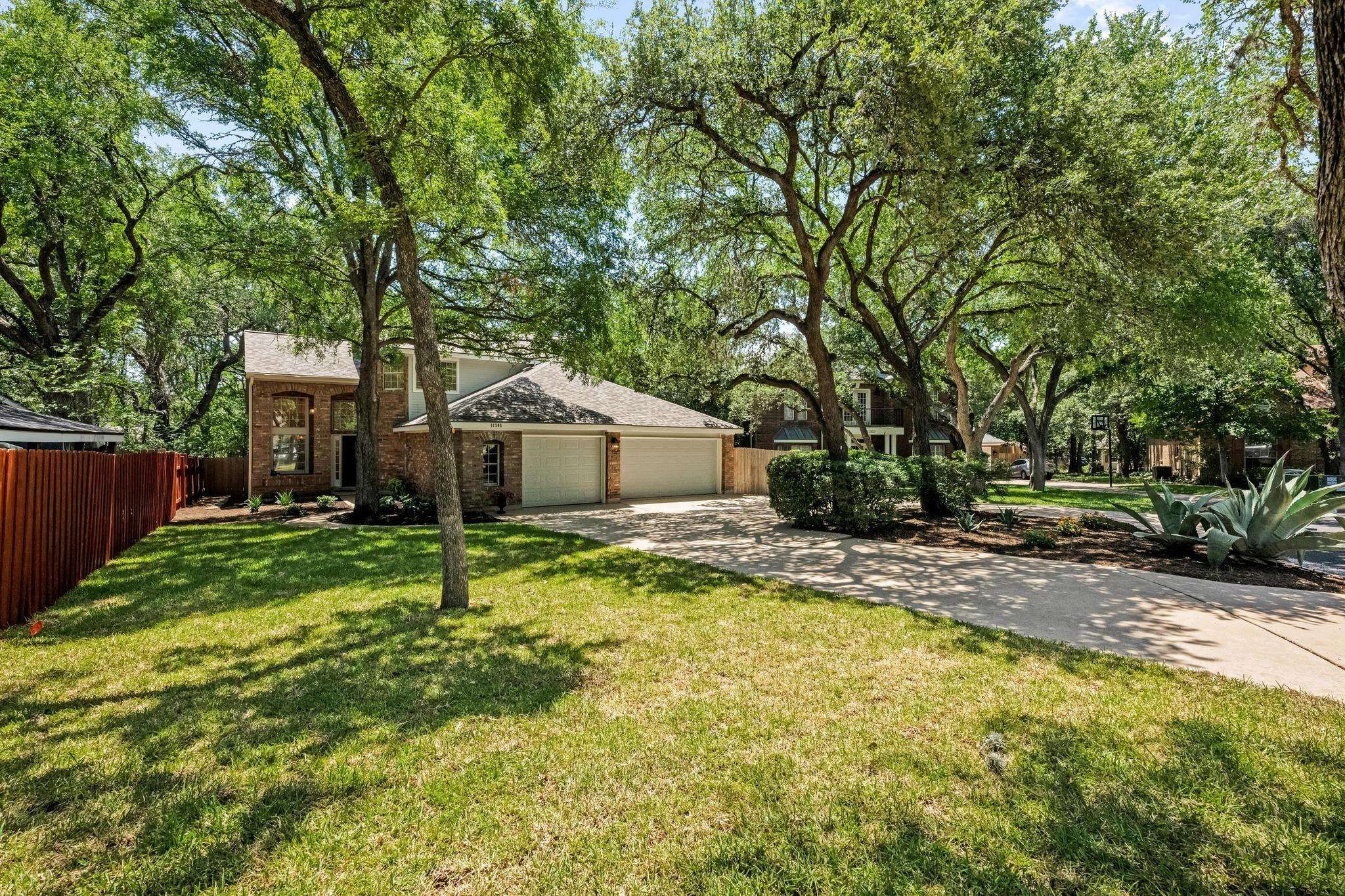11305 Deputy DR, Austin, TX 78748
