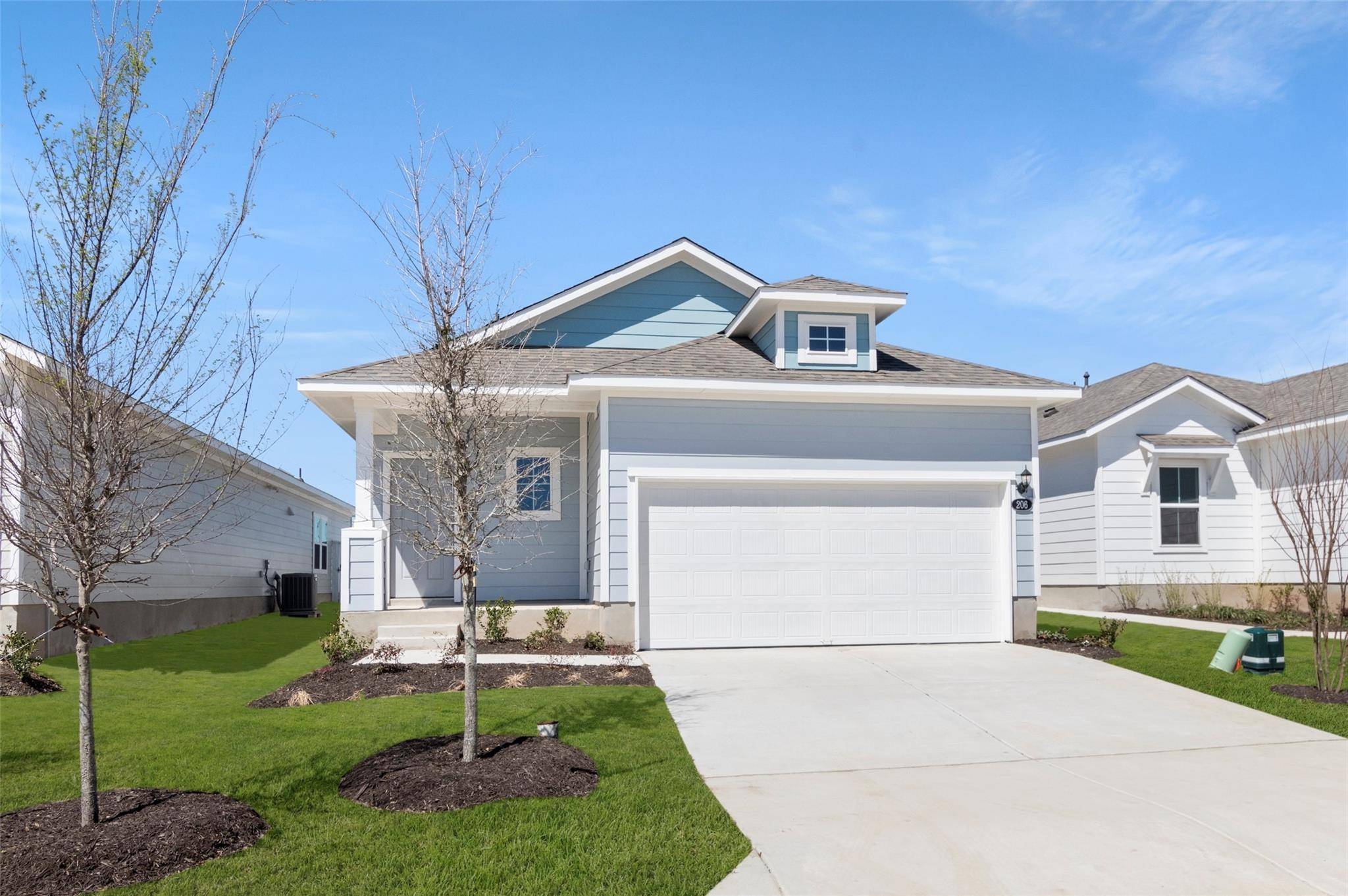 206 Lavender LN, Elgin, TX 78621
