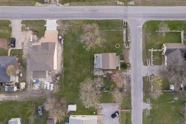 Manor, TX 78653,310 Burnet ST S