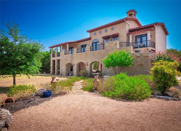 8205 West DR,  Volente,  TX 78641