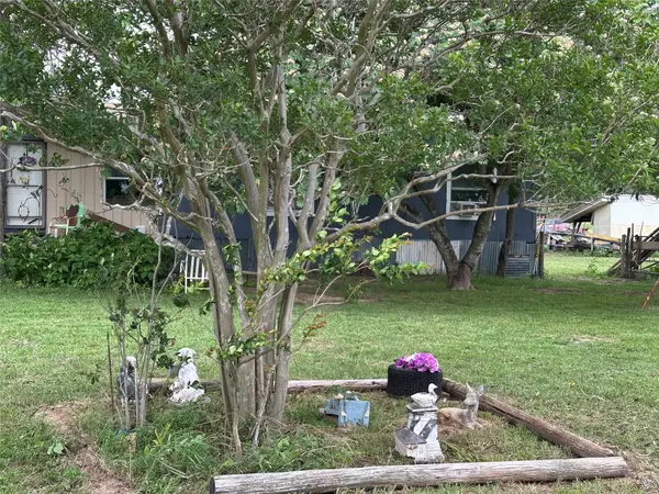 Lexington, TX 78947,1115 County Road 405 RD