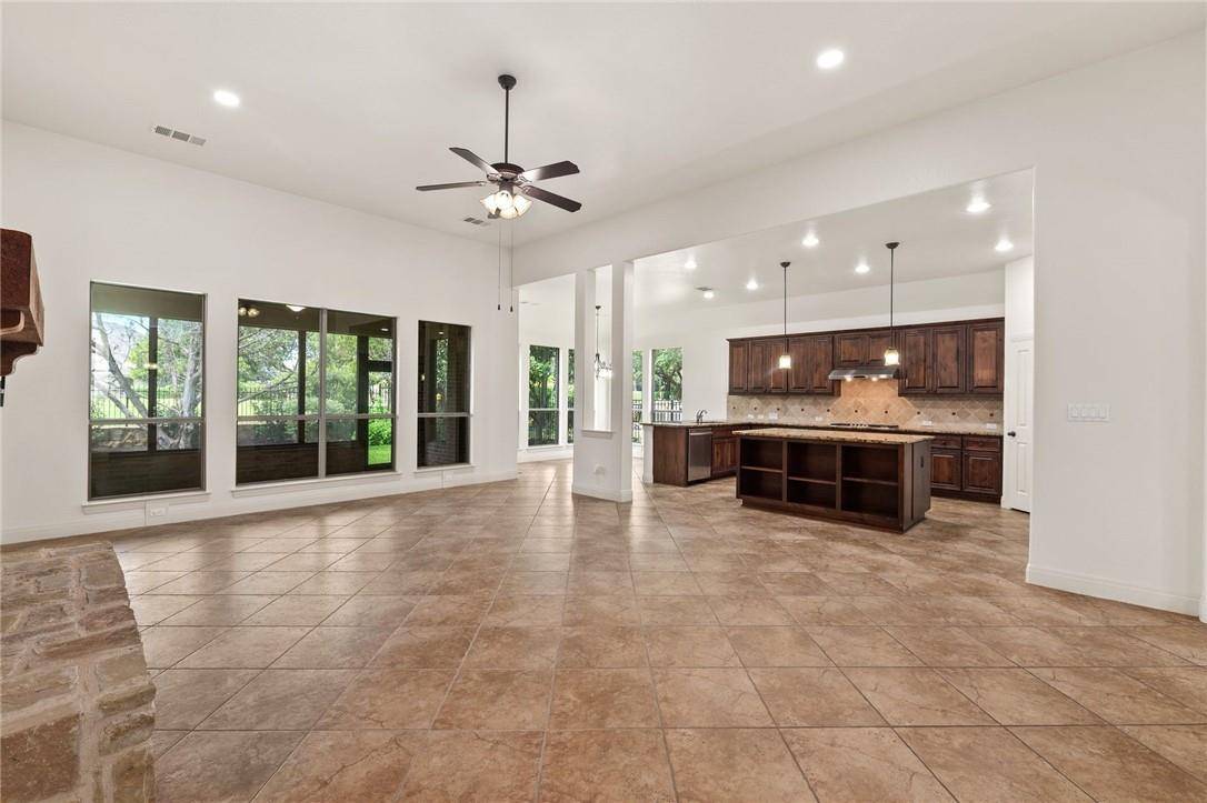4609 Mont Blanc DR, Bee Cave, TX 78738