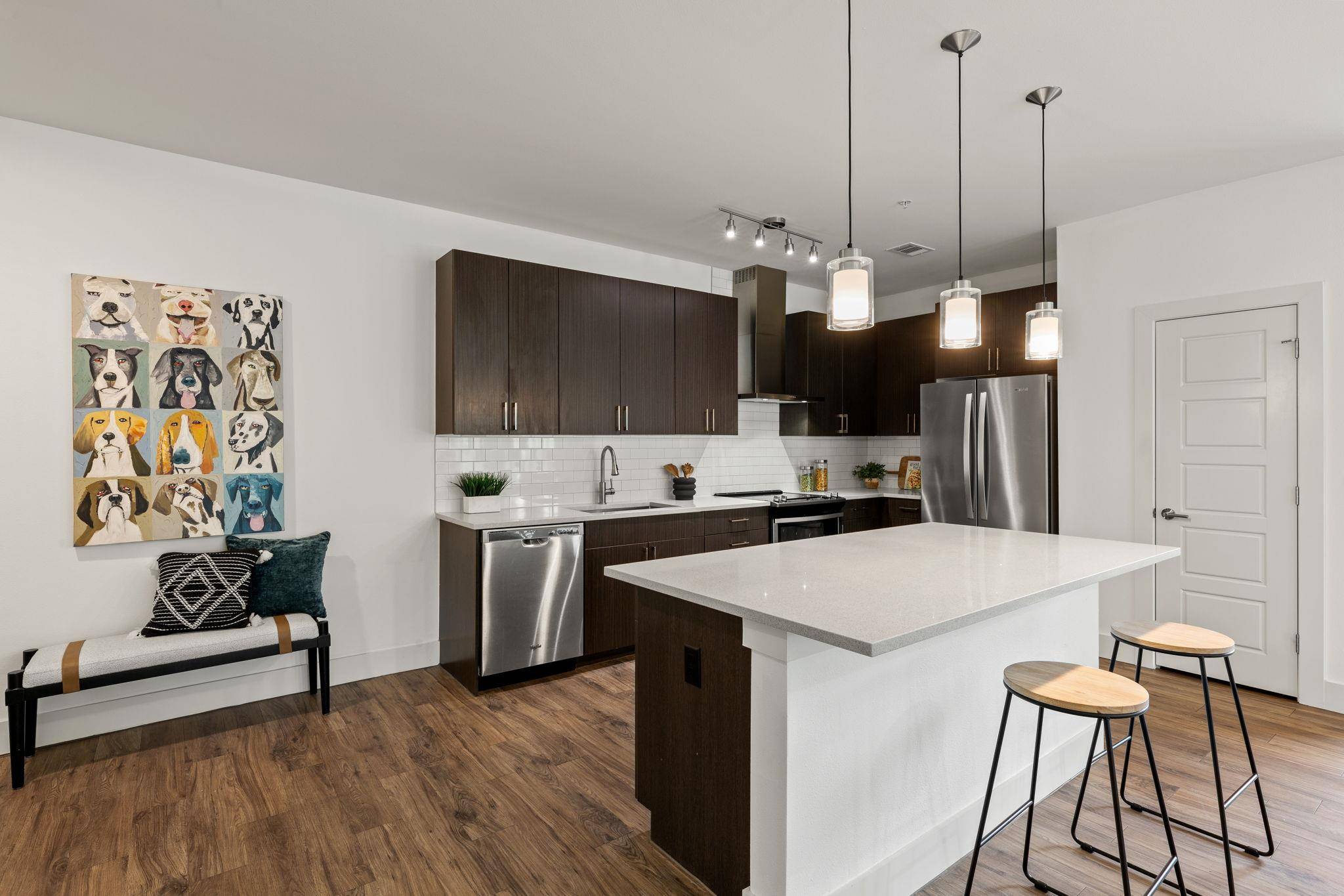 Austin, TX 78757,6444 Burnet RD #204