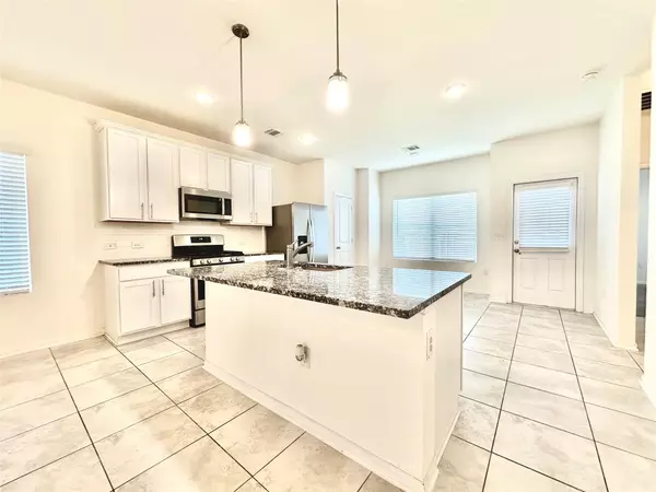 Hutto, TX 78634,105 Eagle Lake DR