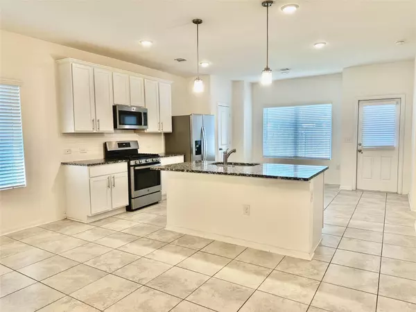 Hutto, TX 78634,105 Eagle Lake DR