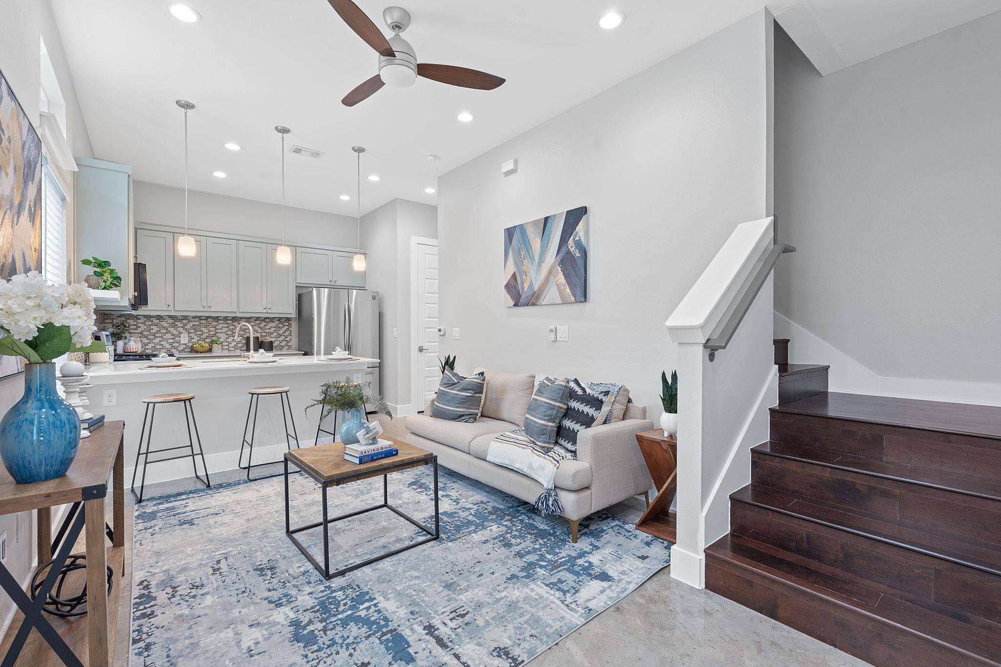 1609 Walnut Ave #B, Austin, TX 78702