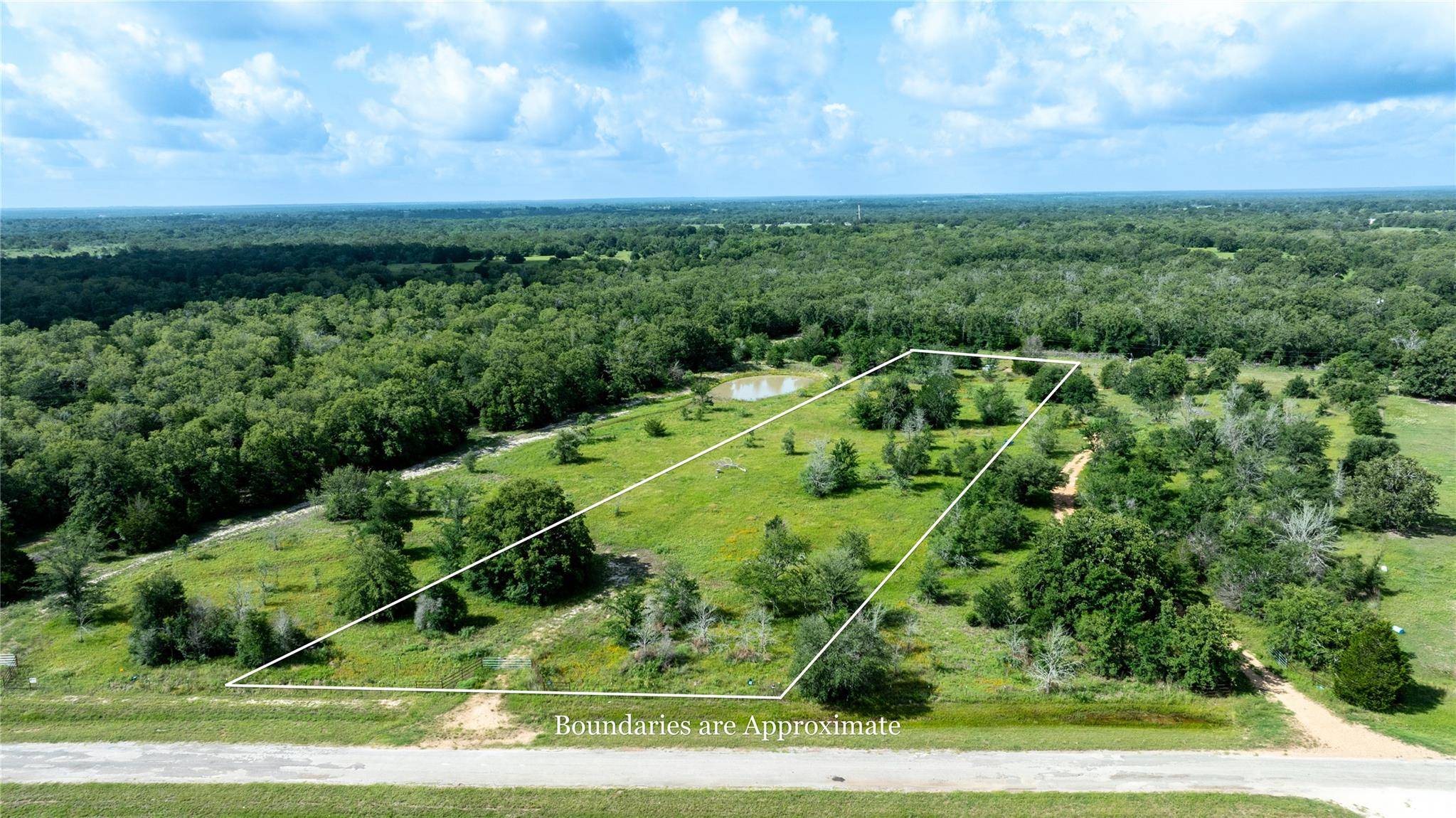 Ledbetter, TX 78946,1388 County Road 125