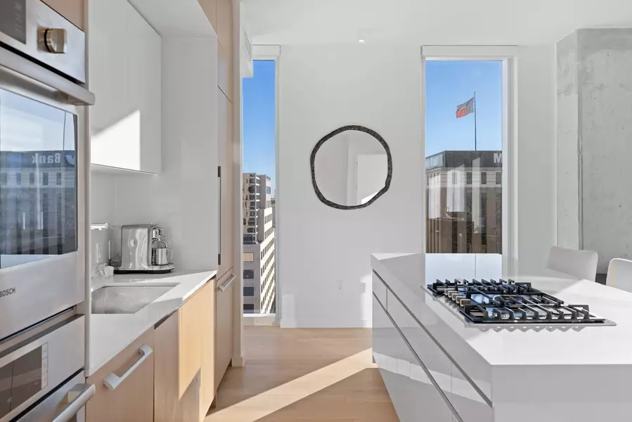 313 W 17th ST #1605, Austin, TX 78701