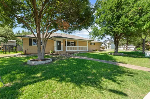 501 Meadowbrook DR, Georgetown, TX 78628