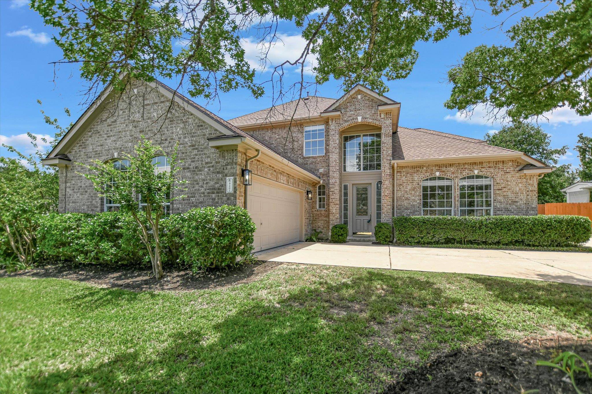 9201 Cessna LN, Austin, TX 78717