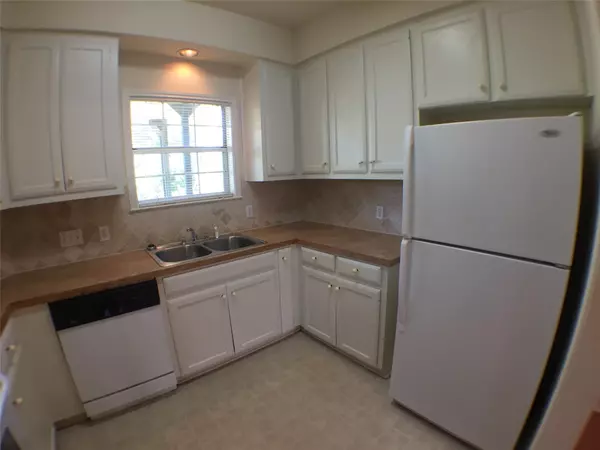 Austin, TX 78705,2100 San Gabriel st ST #304