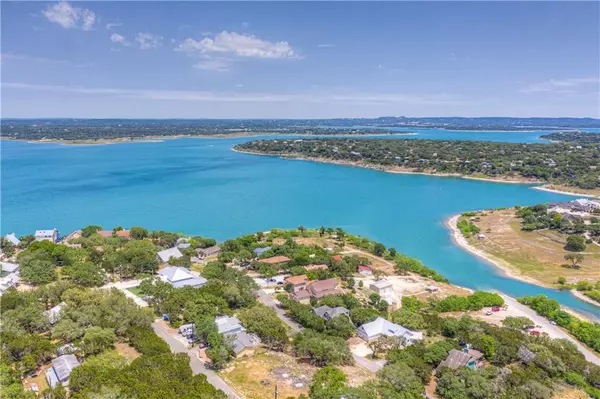 1745 Lakeside DR W, Canyon Lake, TX 78133