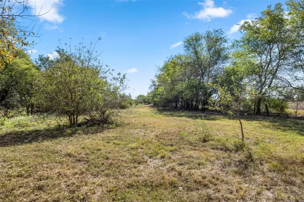 1601 County Road 330, Granger, TX 76530