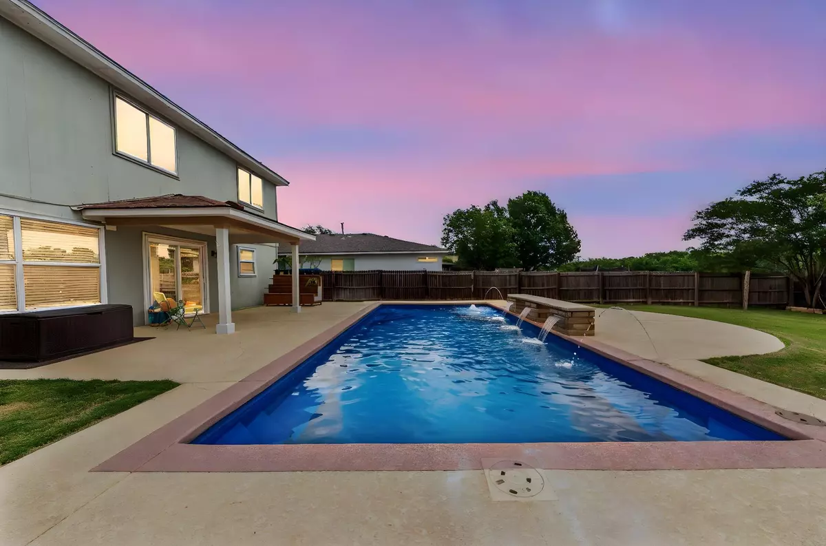 Hutto, TX 78634,202 Brooke ST