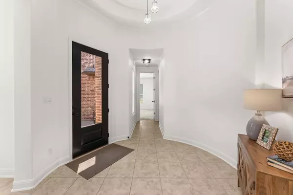 Austin, TX 78738,18104 Lipan Apache CV