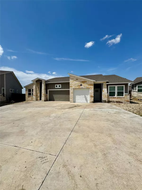 105 Everett CT #B, Jarrell, TX 76537