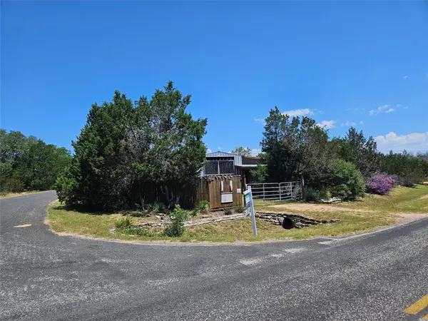 3314 Red Bird TRL, Lago Vista, TX 78645