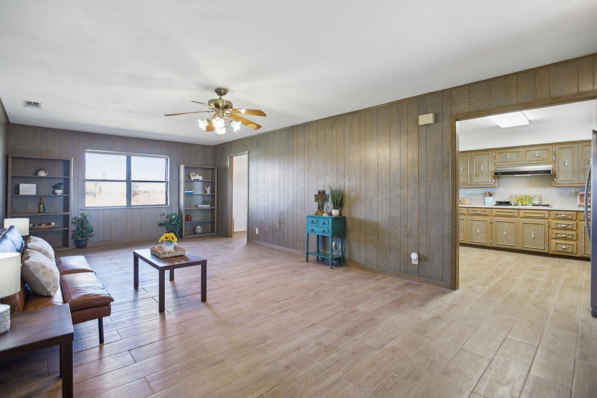Thrall, TX 76578,600 Private Road 926 RD