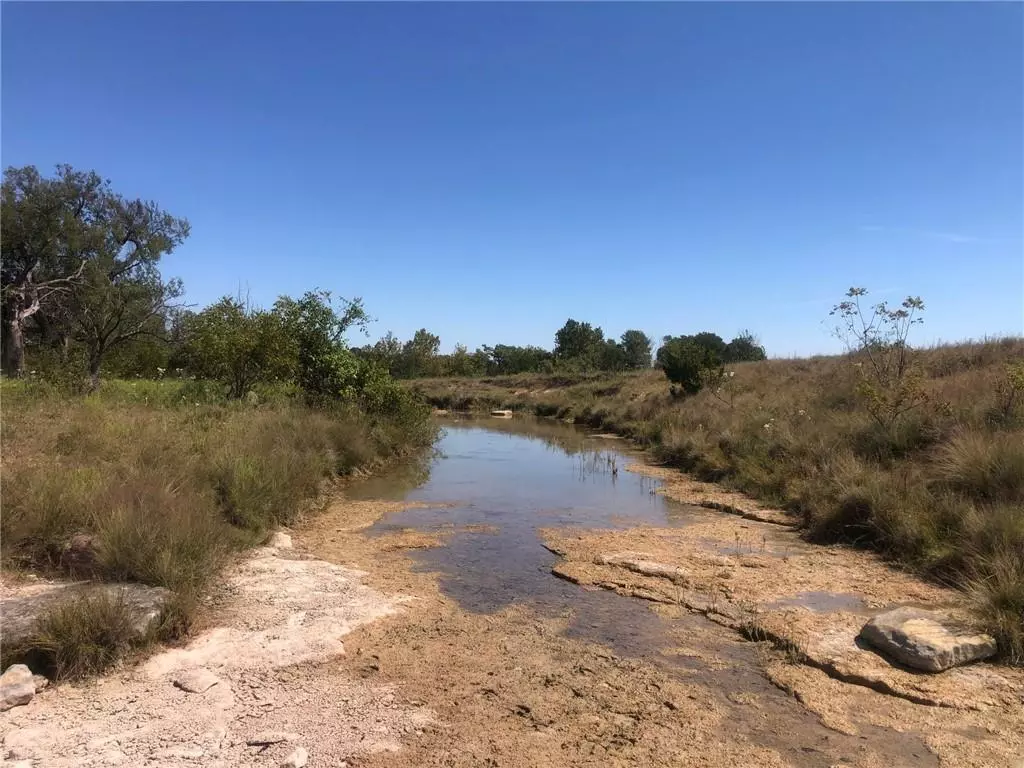 Lampasas, TX 76550,24.11 Acres County Road 2337