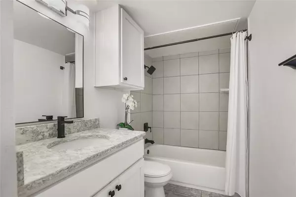 Austin, TX 78704,3819 Southway DR #210