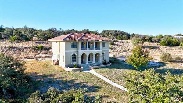 290 Patti LN, Dripping Springs, TX 78620