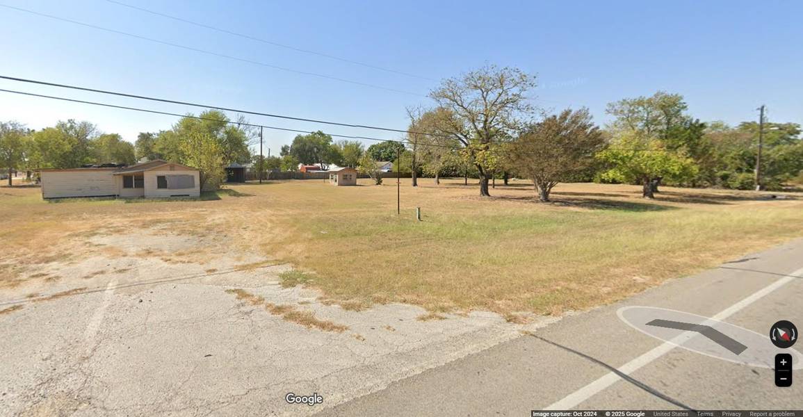 631 San Marcos HWY, Luling, TX 78648