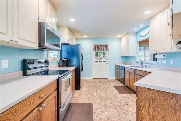 Seguin, TX 78155,472 Turtle LN
