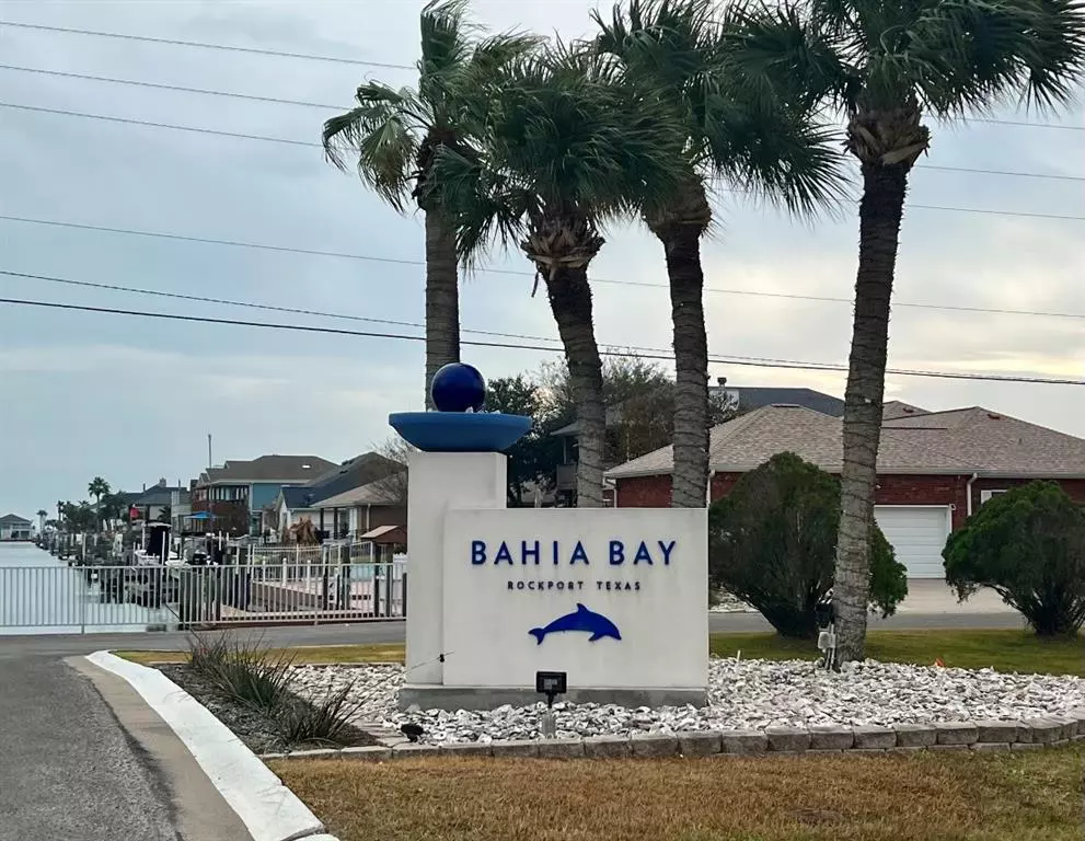 Rockport, TX 78382,206 Windjammer ST