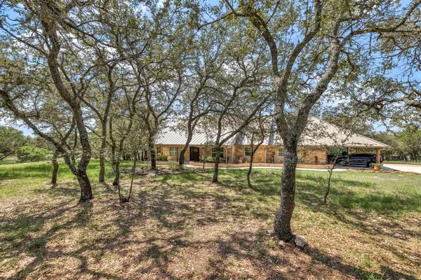 300 Lost Mountain Ranch RD, Burnet, TX 78611