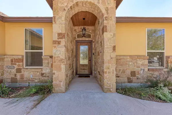 Kingsland, TX 78639,110 Chaumont ST