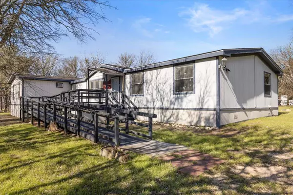 100 Morningmist CT, San Marcos, TX 78666