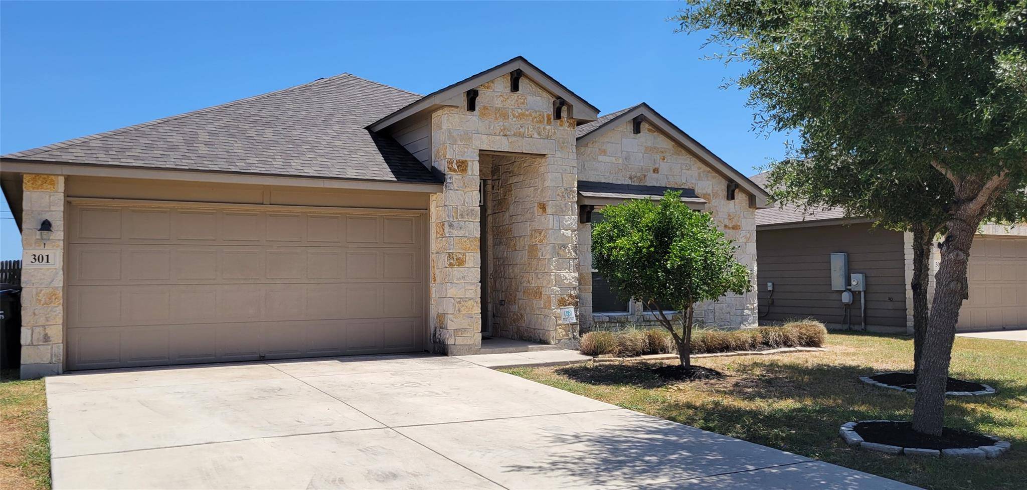 301 Teron DR, San Marcos, TX 78666