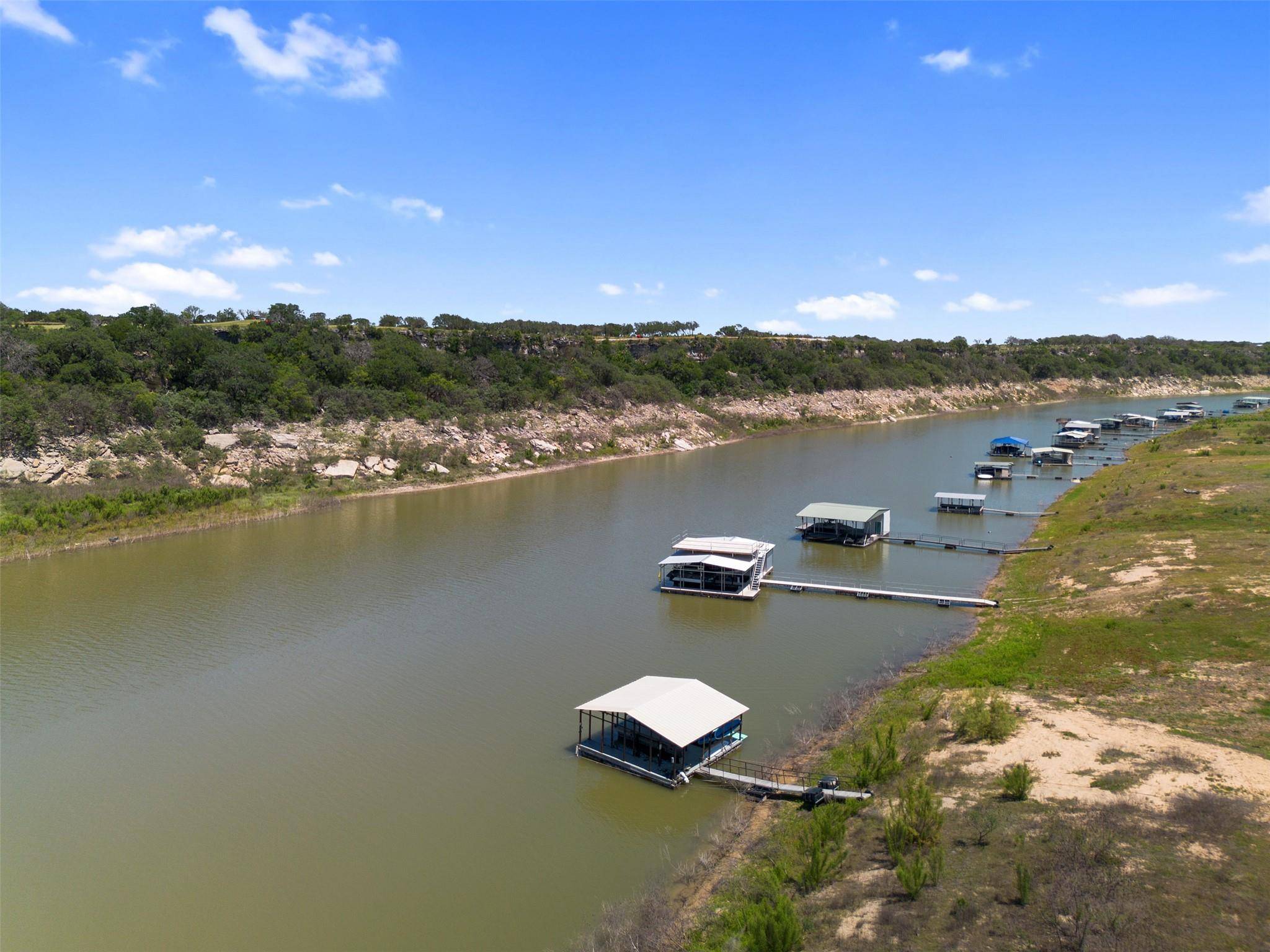 1293 Lake Shore DR, Spicewood, TX 78669