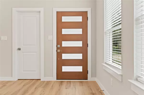 Bastrop, TX 78602,240 Shadow Oak DR