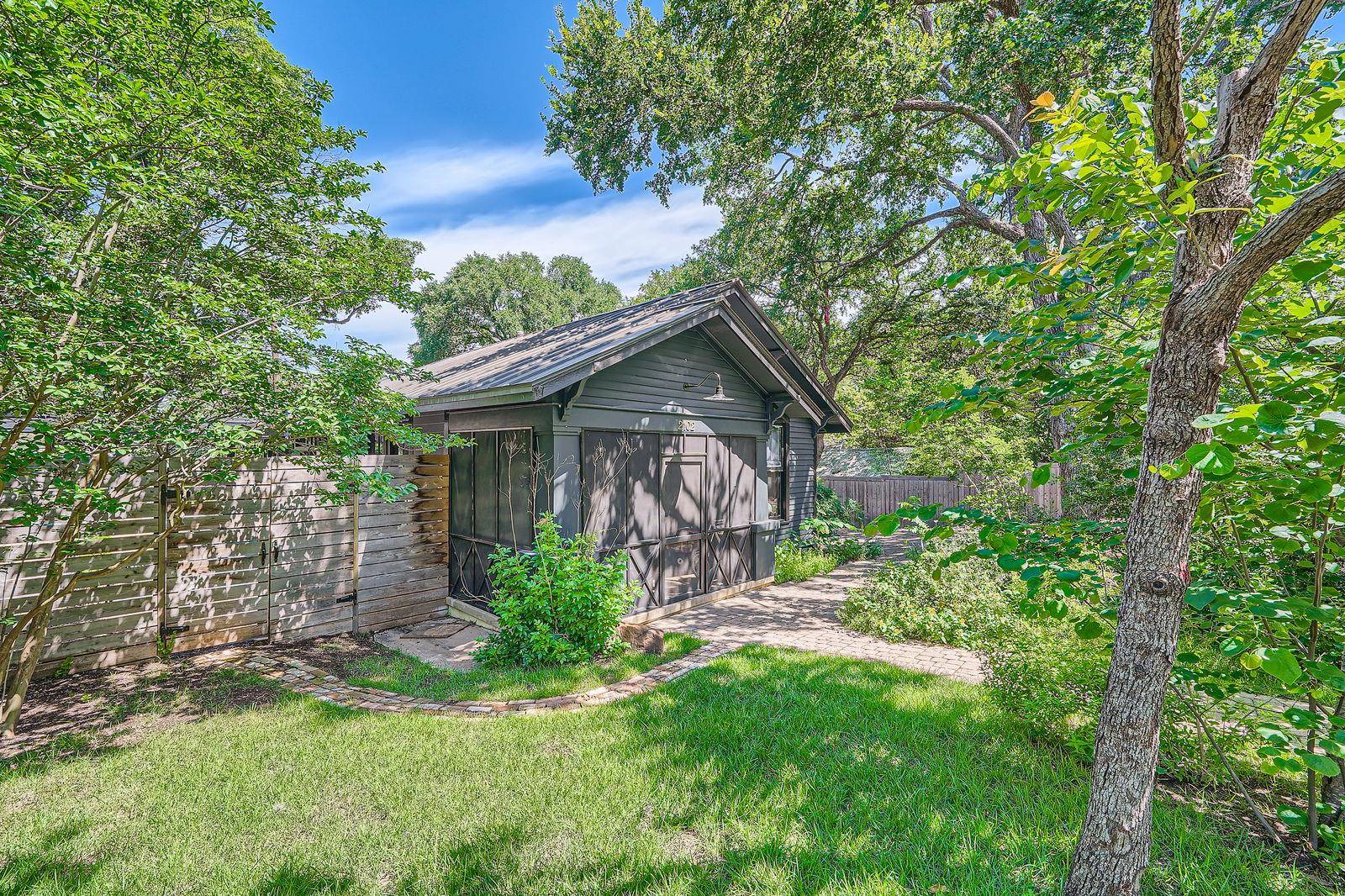 Austin, TX 78704,2102 Alta Vista Ave