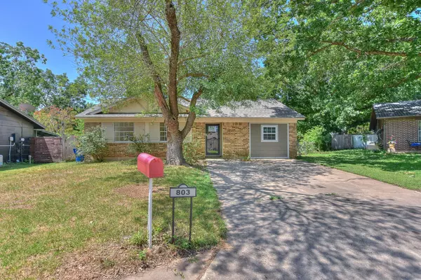 803 Easy Day CV, Austin, TX 78745