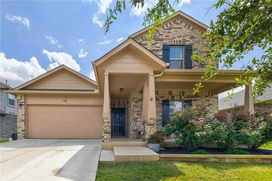 925 Woodduck TRL, Leander, TX 78641