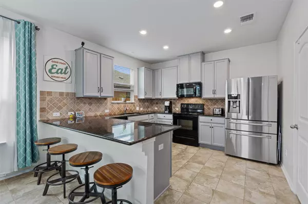 707 Estes PARK,  Taylor,  TX 76574