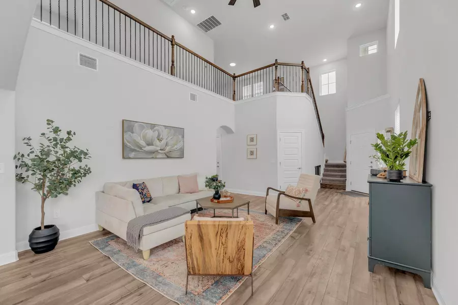 6514 Marsh LN, Buda, TX 78610