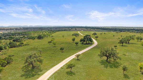 Johnson City, TX 78636,960 Gipson RD