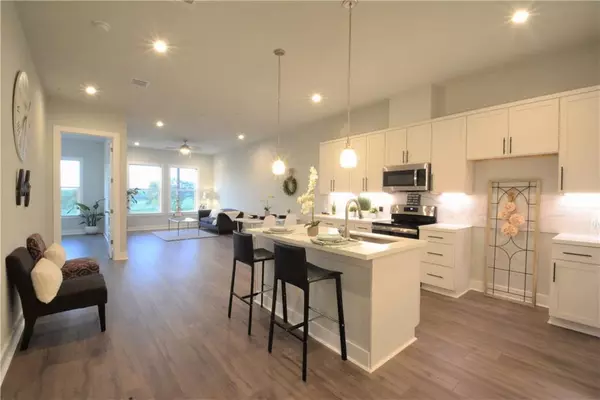 4507 E M L King Jr BLVD #121, Austin, TX 78721