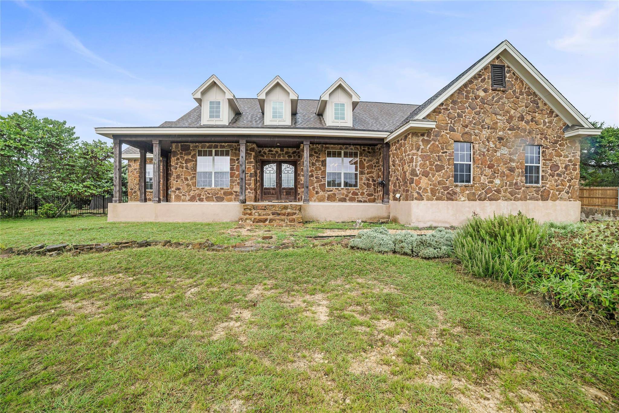 414 Lake Side DR, Georgetown, TX 78628