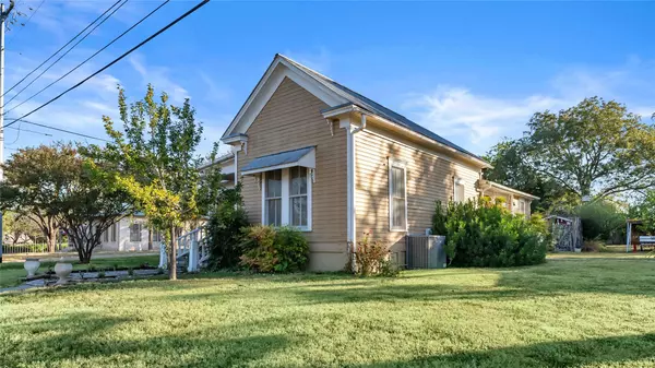 Burnet, TX 78611,309 N Boundary ST