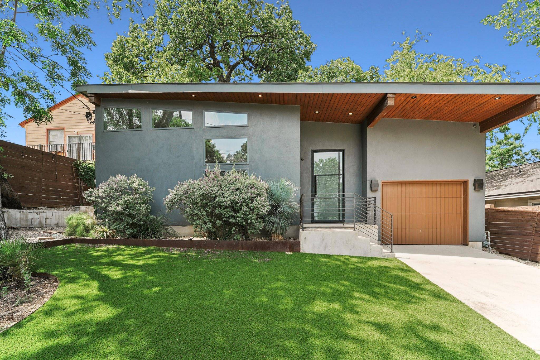 2004 Pennsylvania Ave #A, Austin, TX 78702