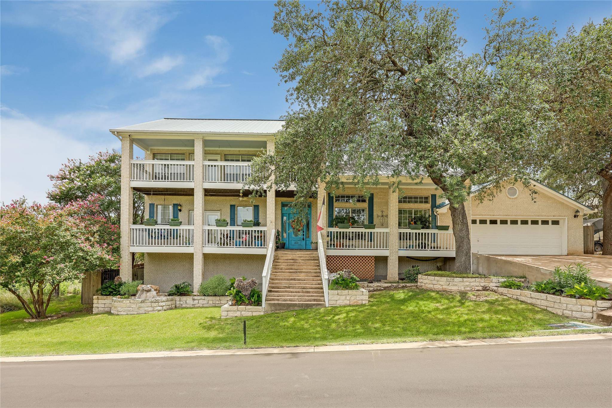 18503 Champions CIR, Point Venture, TX 78645