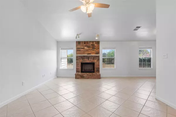 Del Valle, TX 78617,135 Acuna CT