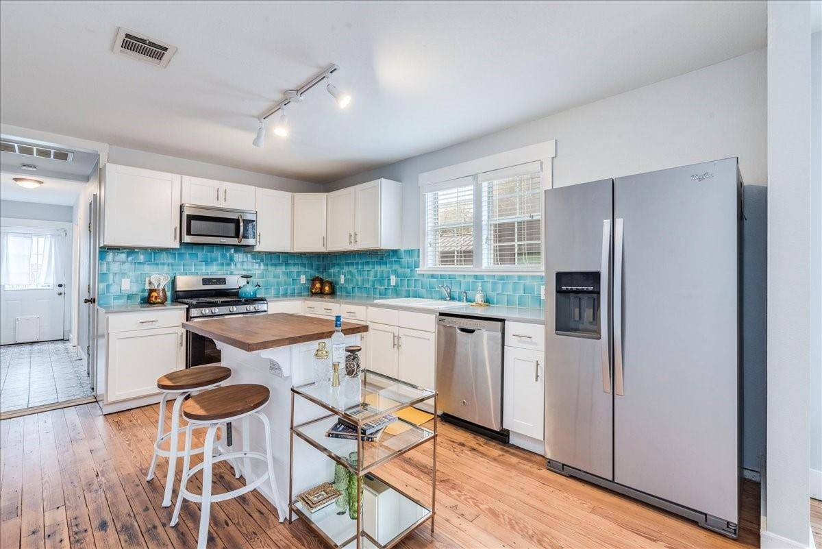 203 Ben Howell DR, Austin, TX 78704