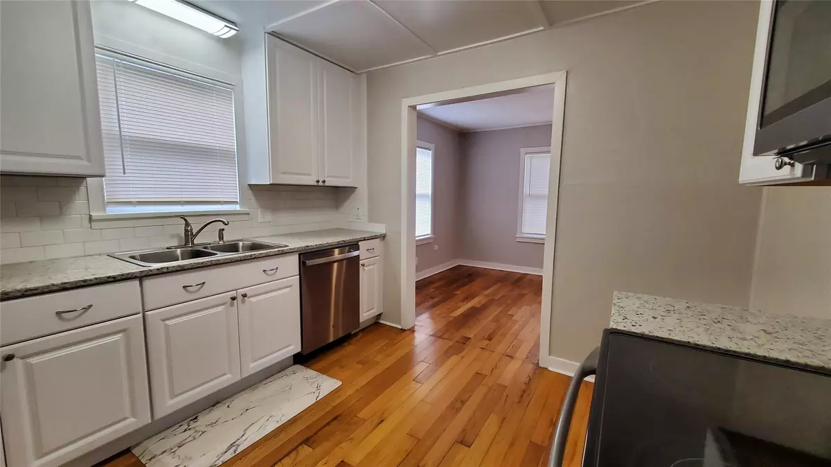 Taylor, TX 76574,1703 Adams ST