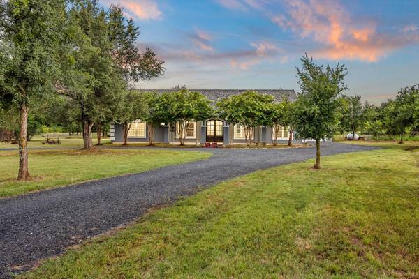 210 MESA VISTA DR,  Leander,  TX 78641
